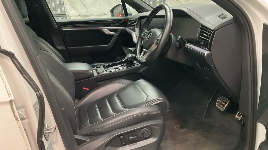 Used Volkswagen Touareg 2019 for sale - 76396037: Photo 9