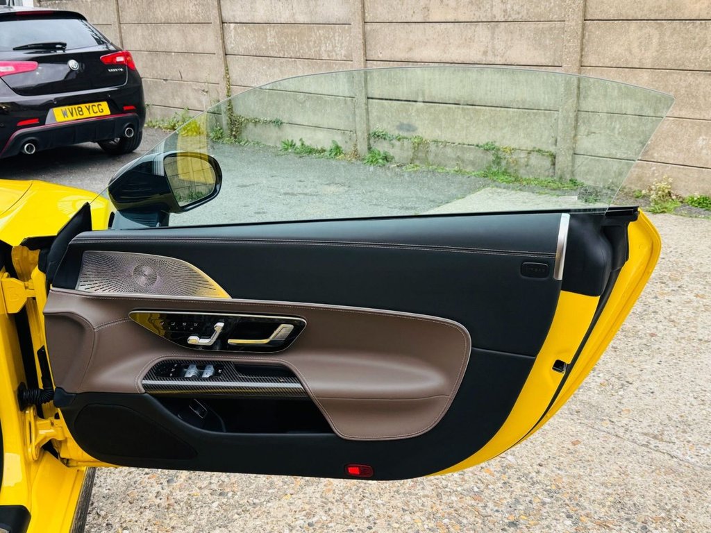 Used Mercedes-Benz SL 2024 for sale - 76291527: Photo 10