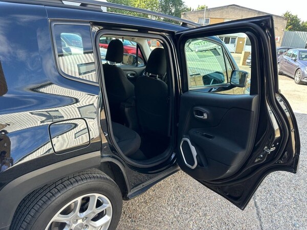 Used Jeep Renegade 2016 for sale - 76235300: Photo 9