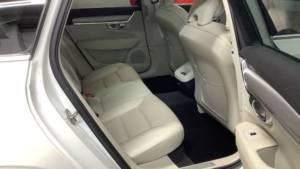 Used Volvo V90 2018 for sale - 76291883: Photo 8