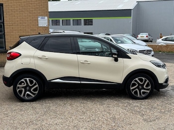 Used Renault Captur 2017 for sale - 76235379: Photo