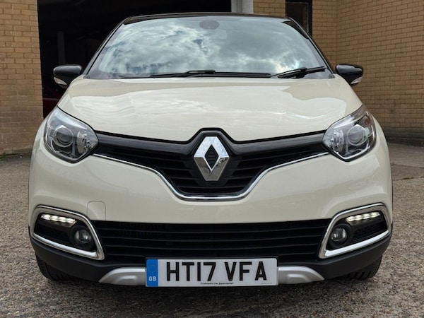 Used Renault Captur 2017 for sale - 76235379: Photo 9