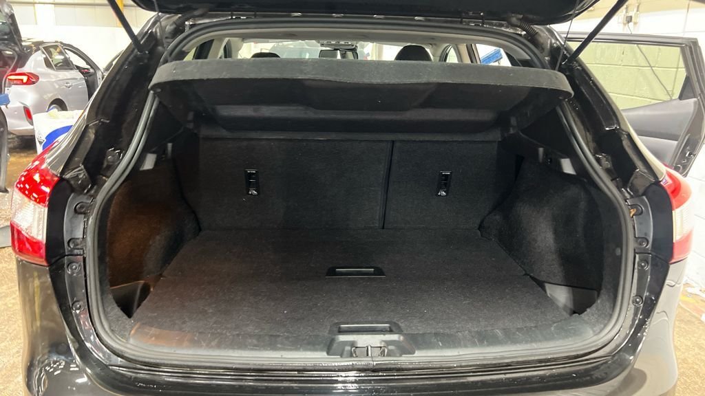 Used Nissan Qashqai 2016 for sale - 76291879: Photo 5