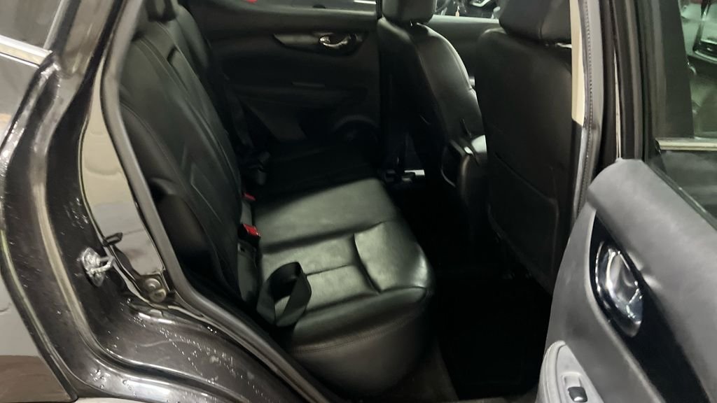 Used Nissan Qashqai 2016 for sale - 76291879: Photo 8