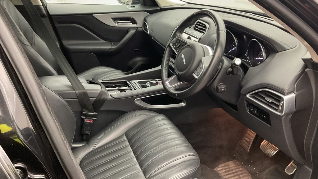 Used Jaguar F-Pace 2019 for sale - 76430065: Photo 12