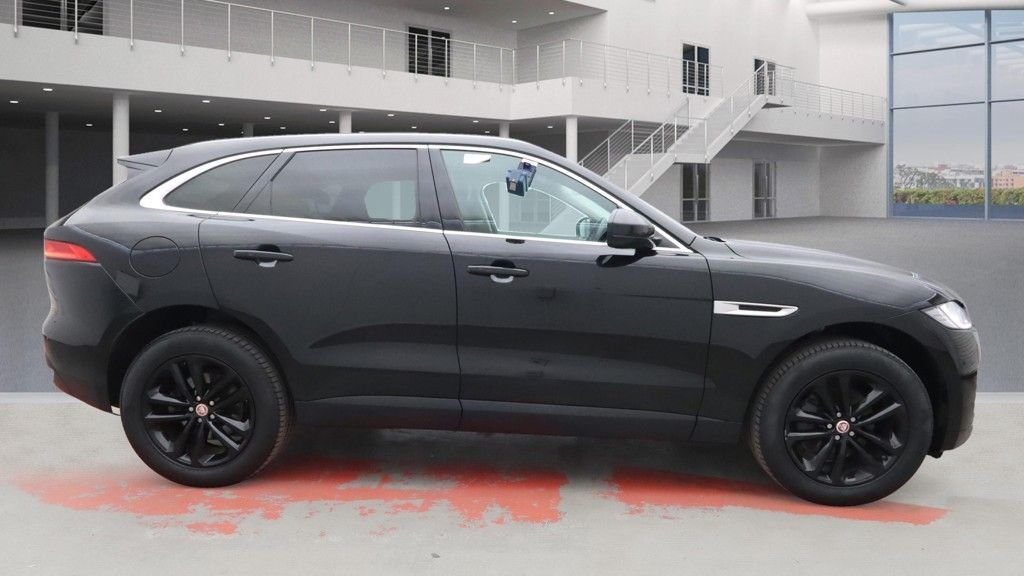 Used Jaguar F-Pace 2019 for sale - 76430065: Photo 3