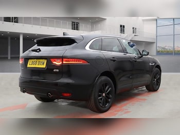 Used Jaguar F-Pace 2019 for sale - 76430065: Photo