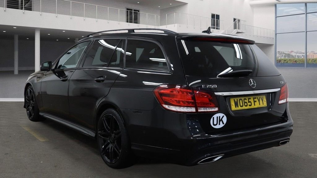 Used Mercedes-Benz E Class 2016 for sale - 76333632: Photo 4