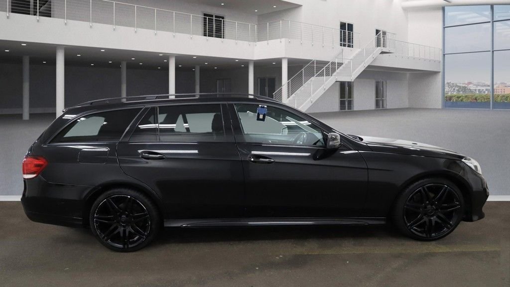 Used Mercedes-Benz E Class 2016 for sale - 76333632: Photo 7