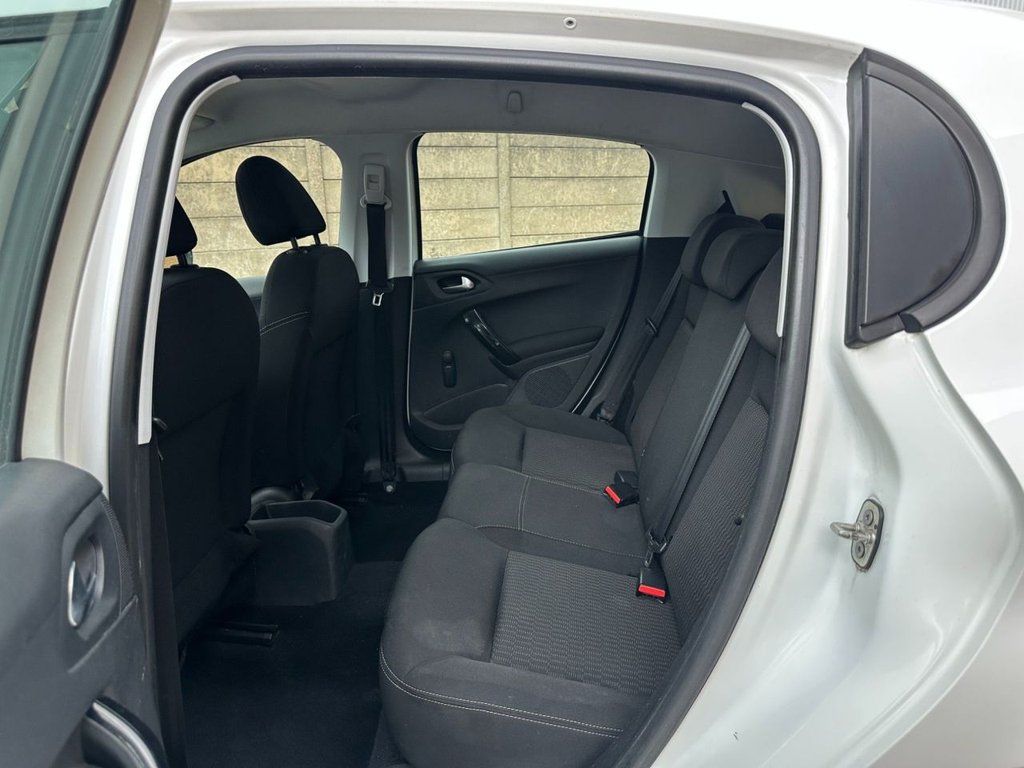 Used Peugeot 208 2018 for sale - 76496368: Photo 14