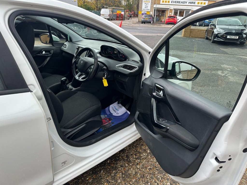 Used Peugeot 208 2018 for sale - 76496368: Photo 18