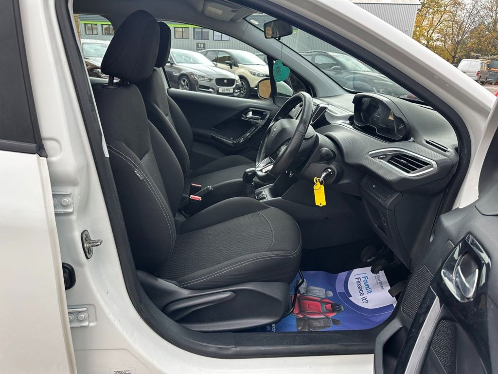 Used Peugeot 208 2018 for sale - 76496368: Photo 19