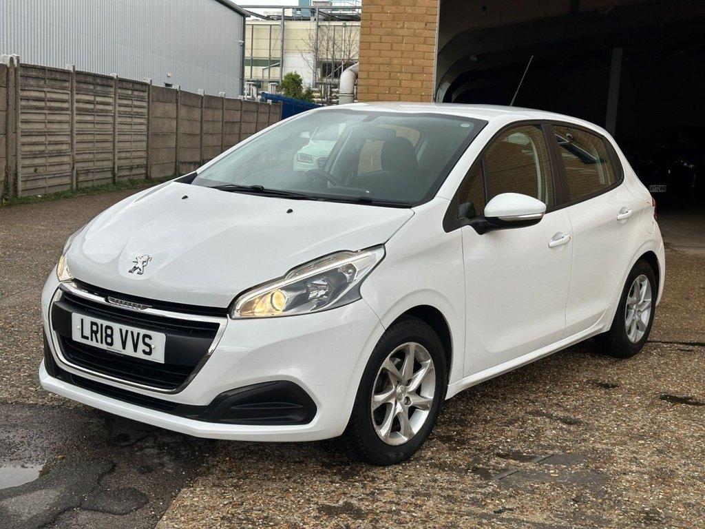 Used Peugeot 208 2018 for sale - 76496368: Photo 4