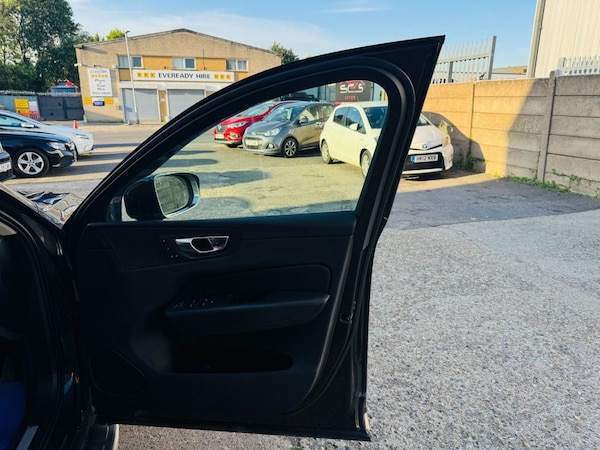Used Volvo XC60 2021 for sale - 76235347: Photo 14
