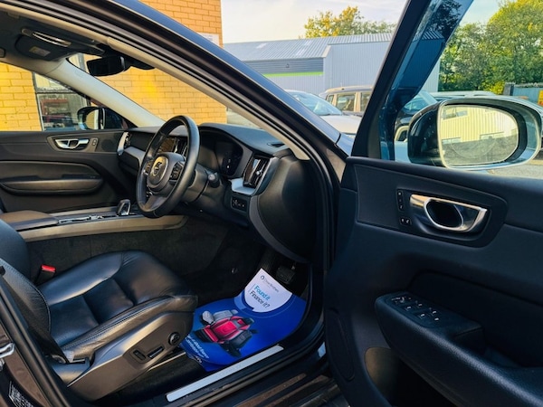 Used Volvo XC60 2021 for sale - 76235347: Photo 15