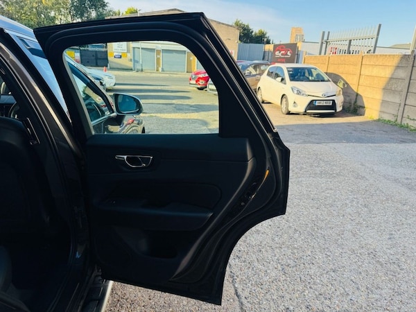 Used Volvo XC60 2021 for sale - 76235347: Photo 17