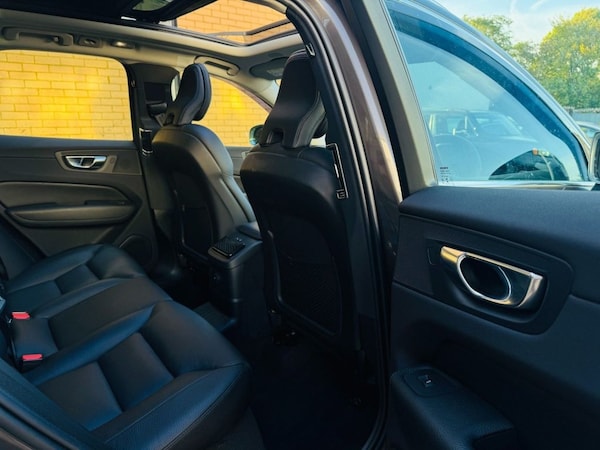 Used Volvo XC60 2021 for sale - 76235347: Photo 18