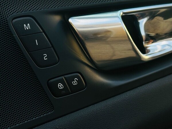 Used Volvo XC60 2021 for sale - 76235347: Photo 41