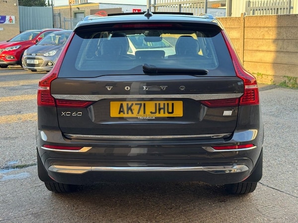 Used Volvo XC60 2021 for sale - 76235347: Photo 6