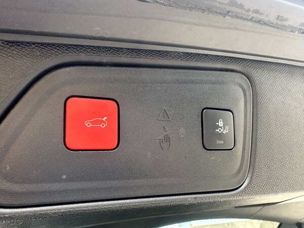 Used Peugeot 3008 2022 for sale - 76235252: Photo 9