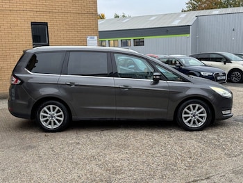 Used Ford Galaxy 2017 for sale - 76267190: Photo