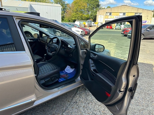 Used Ford Fiesta 2018 for sale - 76235424: Photo 21