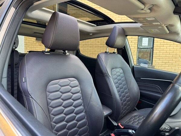 Used Ford Fiesta 2018 for sale - 76235424: Photo 24
