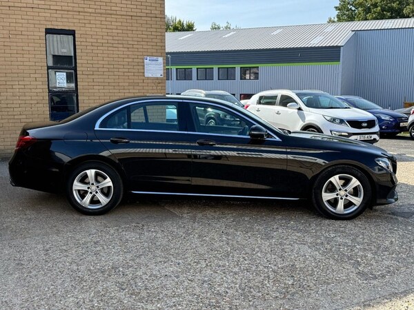 Used Mercedes-Benz E-Class 2017 for sale - 76235293: Photo 2