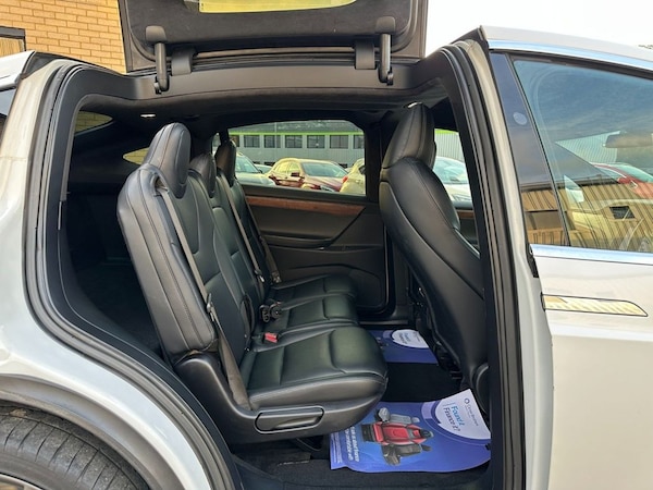 Used Tesla Model X 2020 for sale - 76235459: Photo 12