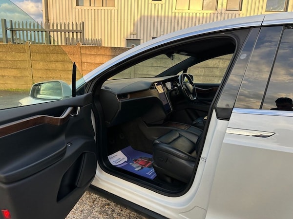 Used Tesla Model X 2020 for sale - 76235459: Photo 18