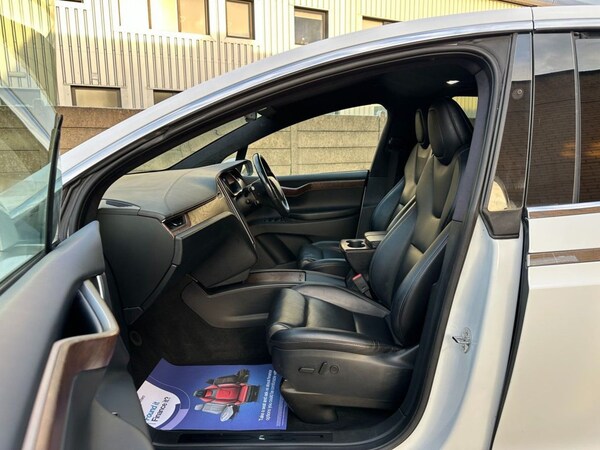 Used Tesla Model X 2020 for sale - 76235459: Photo 19