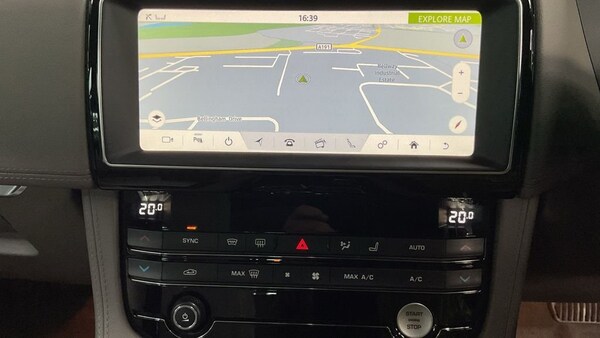 Used Jaguar F-Pace 2019 for sale - 76235656: Photo 11