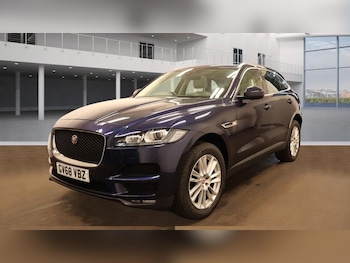 Used Jaguar F-Pace 2019 for sale - 76235656: Photo 2