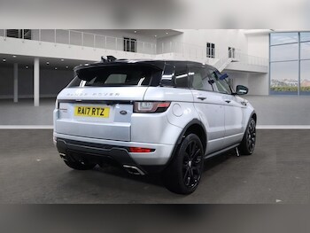 Used Land Rover Range Rover Evoque 2017 for sale - 76510112: Photo