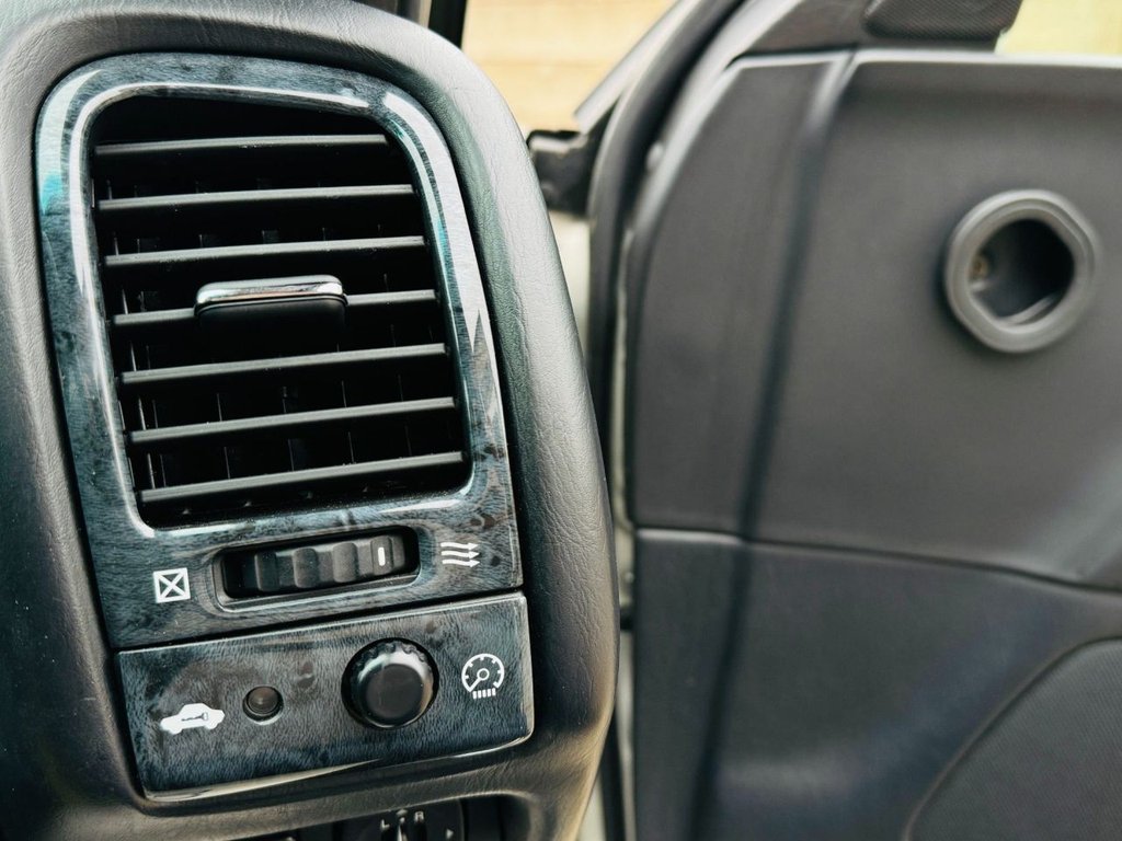 Used Toyota Aristo 2023 for sale - 76235384: Photo 38