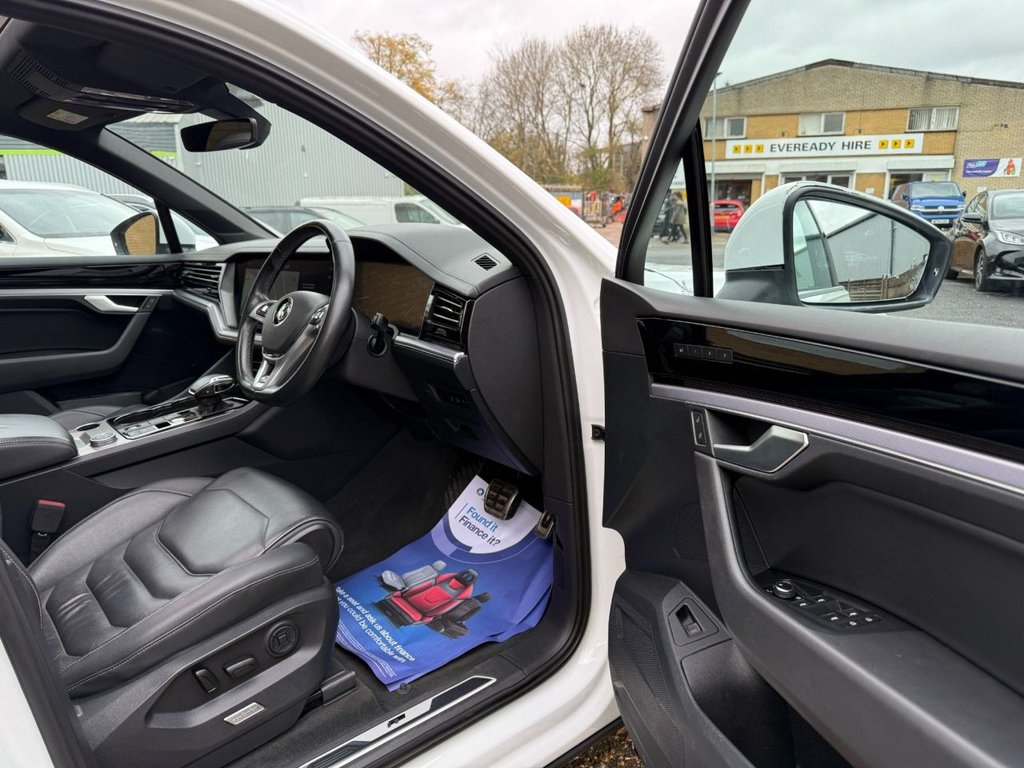 Used Volkswagen Touareg 2019 for sale - 76546629: Photo 15