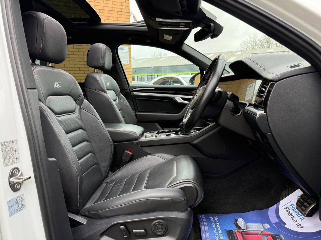 Used Volkswagen Touareg 2019 for sale - 76546629: Photo 16