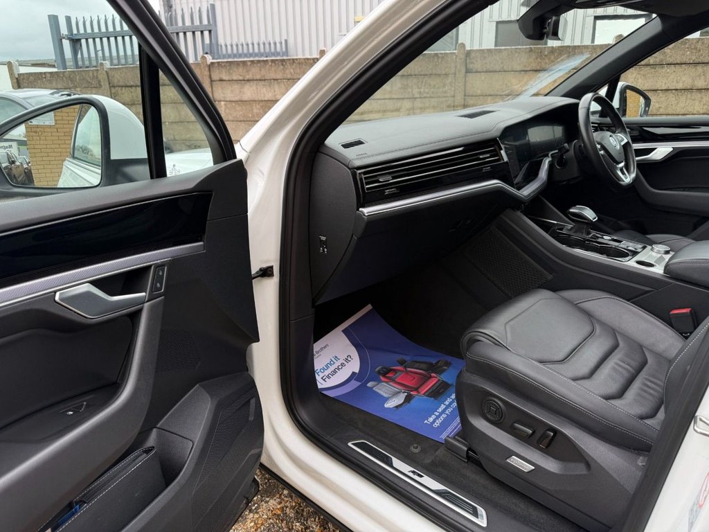 Used Volkswagen Touareg 2019 for sale - 76546629: Photo 26