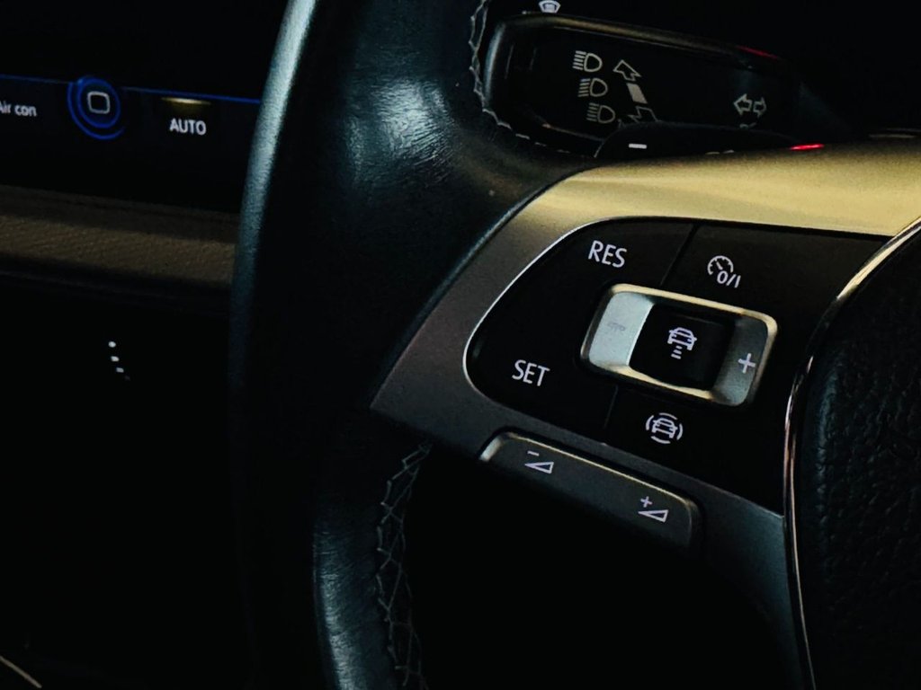 Used Volkswagen Touareg 2019 for sale - 76546629: Photo 29