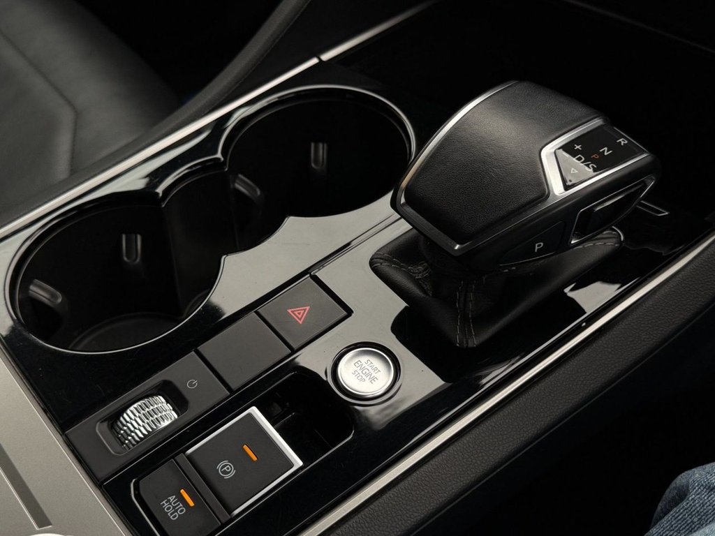 Used Volkswagen Touareg 2019 for sale - 76546629: Photo 32