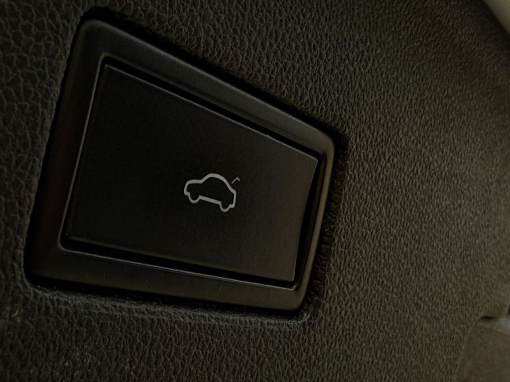 Used Volkswagen Touareg 2019 for sale - 76546629: Photo 42