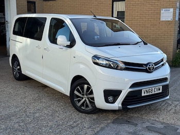Used Toyota PROACE CITY Verso 2018 for sale - 76235500: Photo