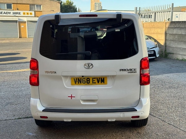 Used Toyota PROACE CITY Verso 2018 for sale - 76235500: Photo 5