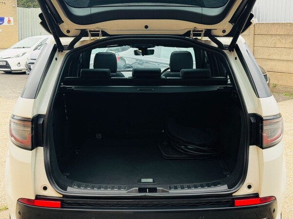 Used Land Rover Discovery Sport 2021 for sale - 76235389: Photo 29