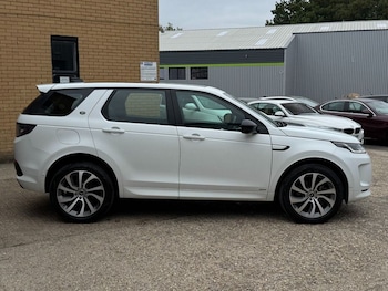 Used Land Rover Discovery Sport 2021 for sale - 76235389: Photo