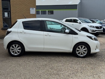 Used Toyota Yaris 2012 for sale - 76235380: Photo
