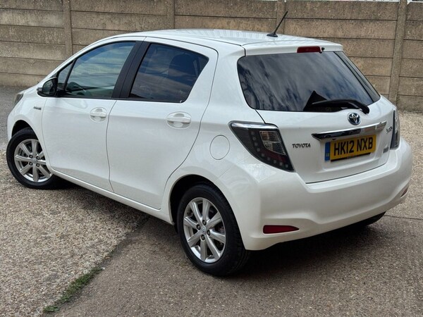 Used Toyota Yaris 2012 for sale - 76235380: Photo 6