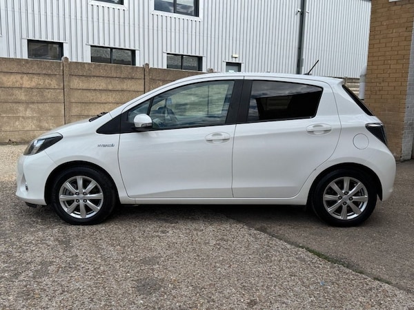 Used Toyota Yaris 2012 for sale - 76235380: Photo 7