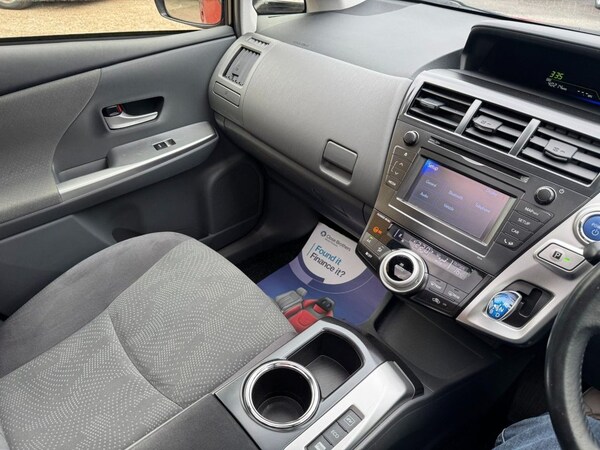 Used Toyota Prius+ 2012 for sale - 76236216: Photo 26