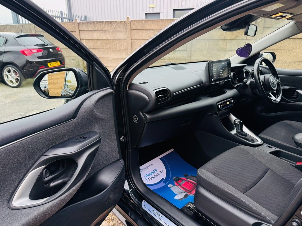 Used Toyota Yaris 2021 for sale - 76509651: Photo 20